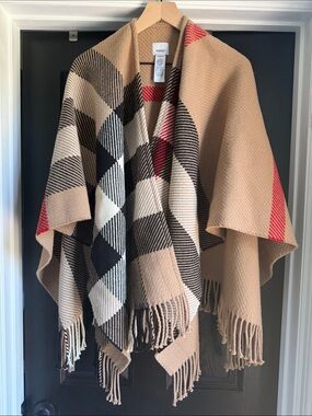 Burberry authentic wool cape. Orig $995